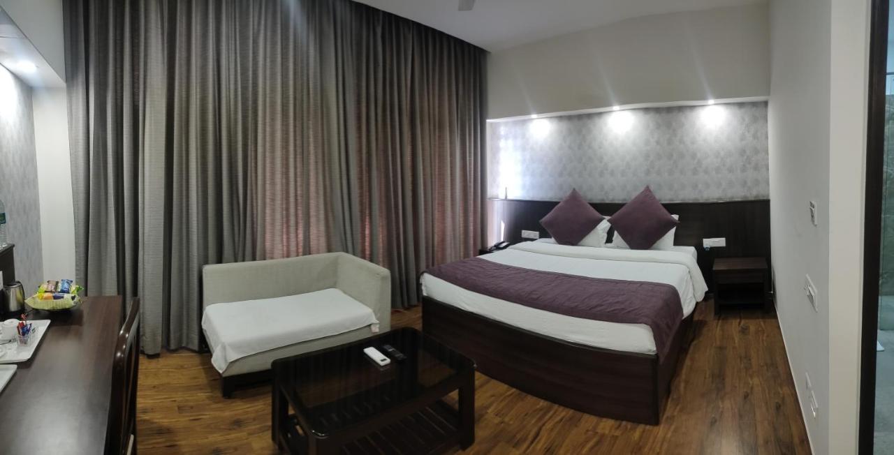 Hotel The Great Ganga Rishīkesh Dış mekan fotoğraf